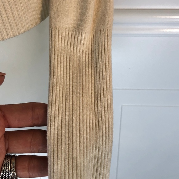 Urban Behavior Cream Cardigan , Trim Studded XS - Picture 8 of 8